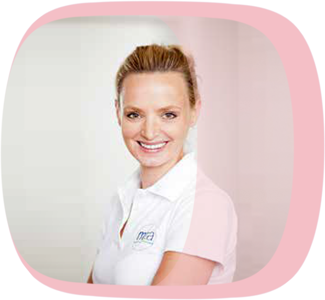 Anita Grassel lächelt in die Kamera