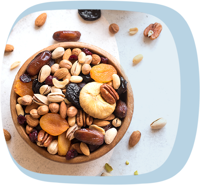 Eine Schüssel mit Nüssen